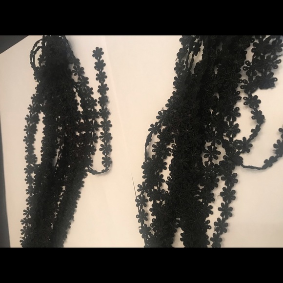 Daisy Flower Trimming - Picture 3 of 4